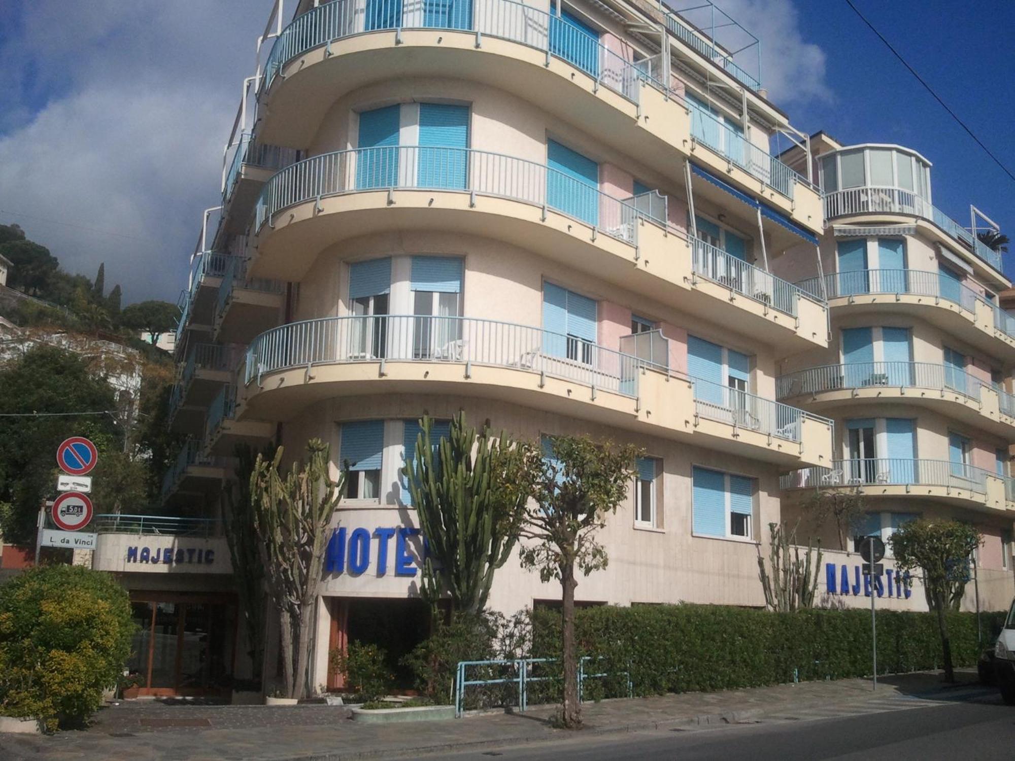 Hotel Majestic Alassio Exterior foto