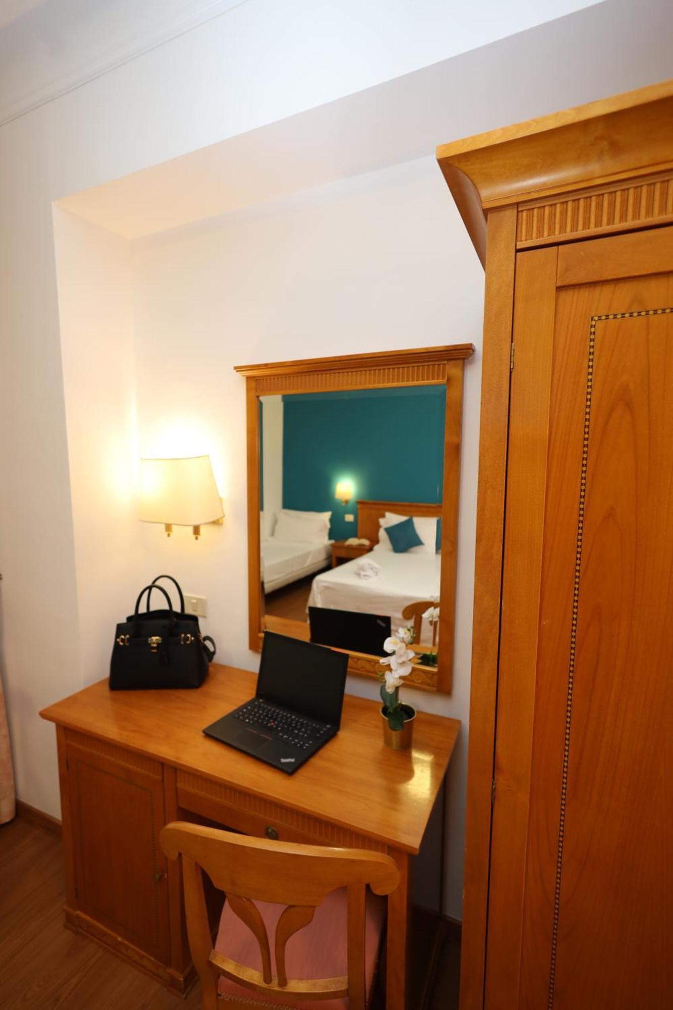 Hotel Majestic Alassio Exterior foto