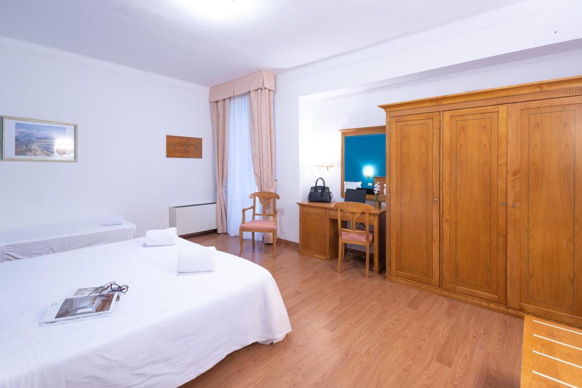 Hotel Majestic Alassio Exterior foto