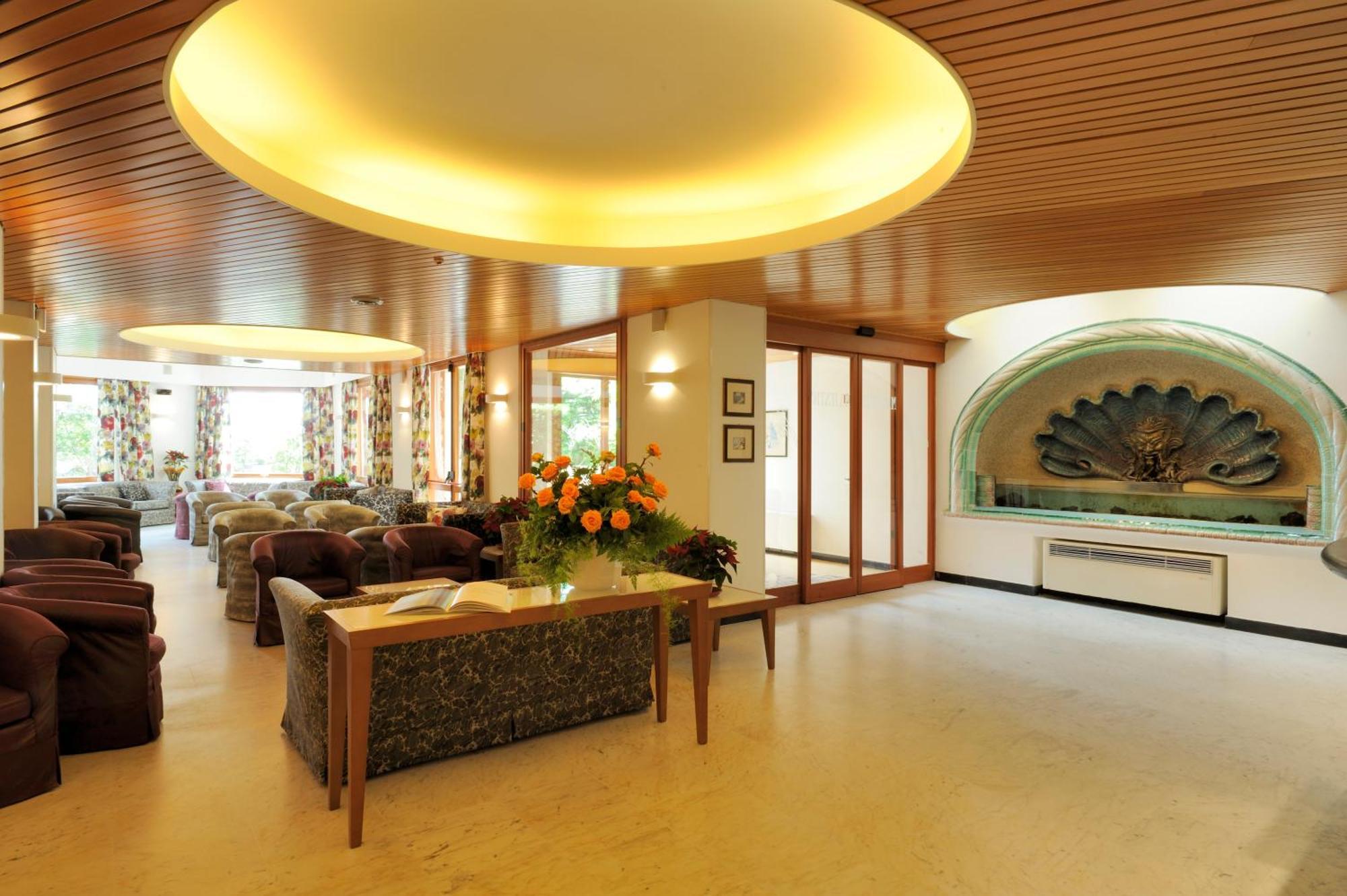 Hotel Majestic Alassio Exterior foto